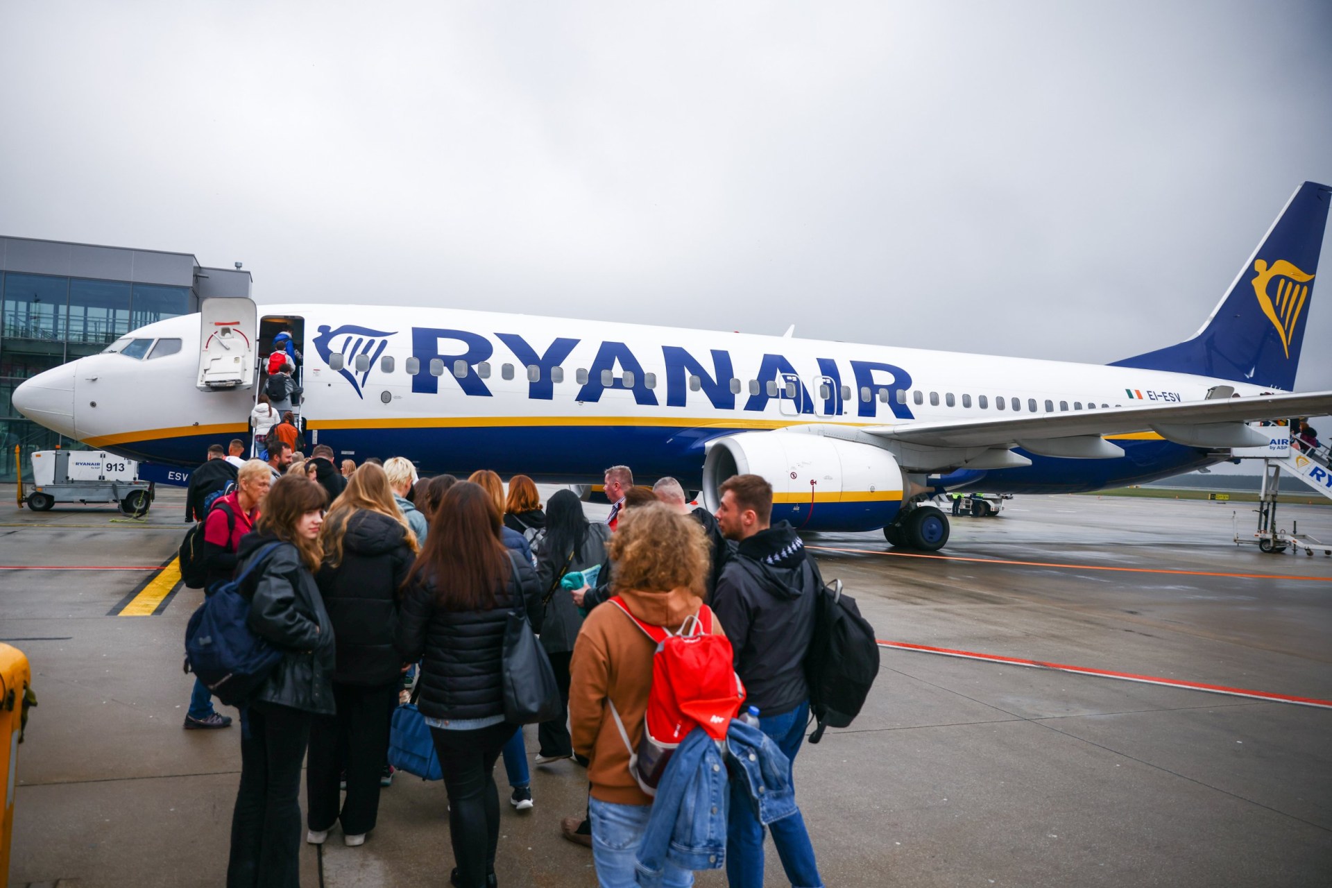 Passengers boarding Ryanair airplane