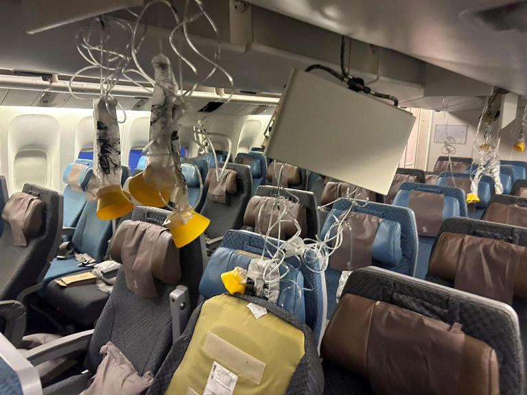 Pilots and airlines are using AI tools to better time the seatbelt sign