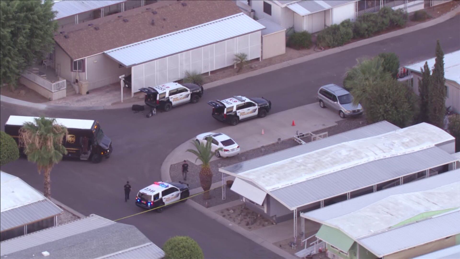 Man in custody after girlfriend shot dead at Peoria mobile home park