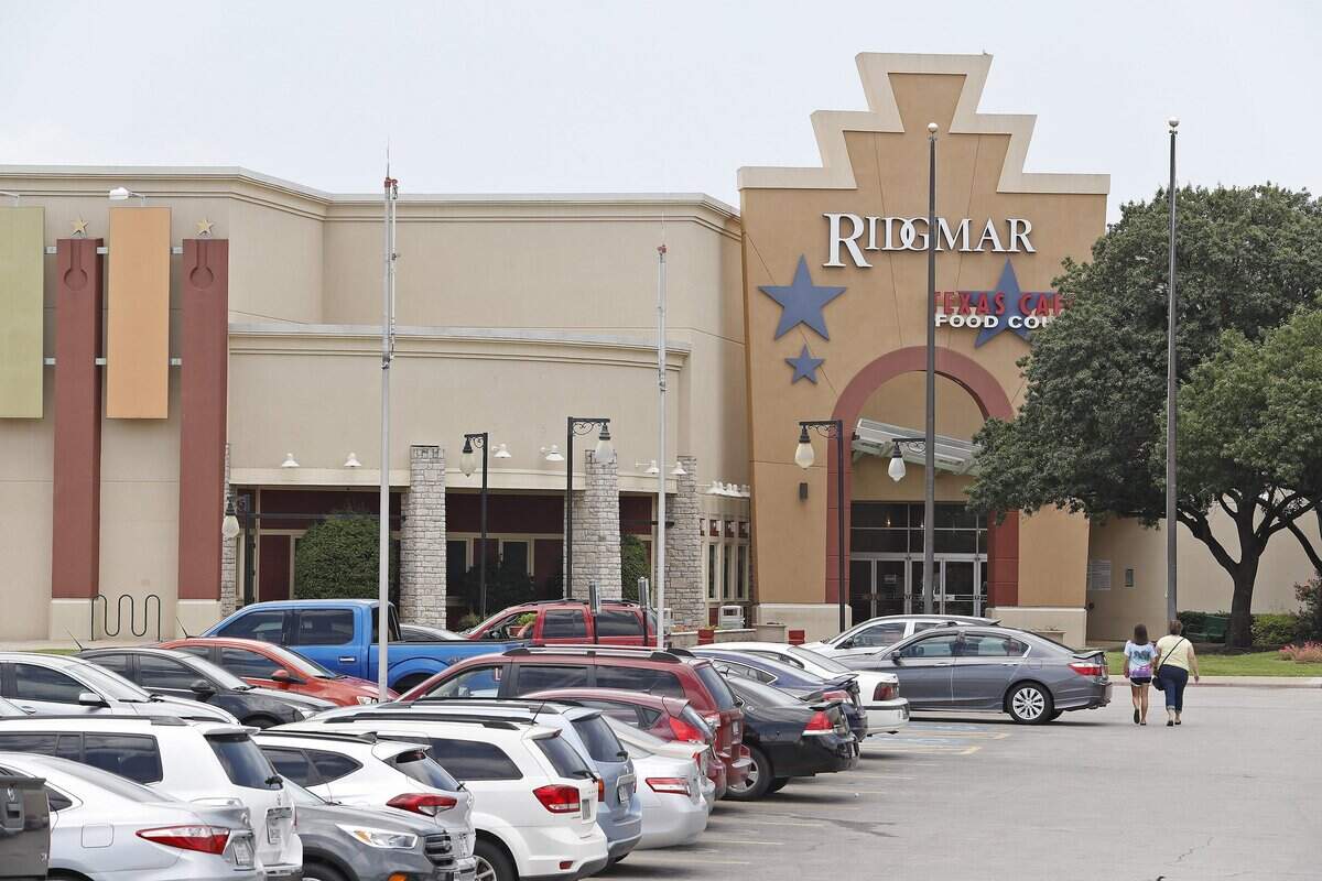 One of the last large retailers at Ridgmar Mall will permanently close