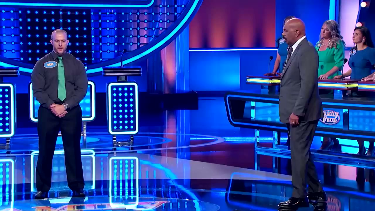 Four #1 answers! Kelly crushes Fast Money!