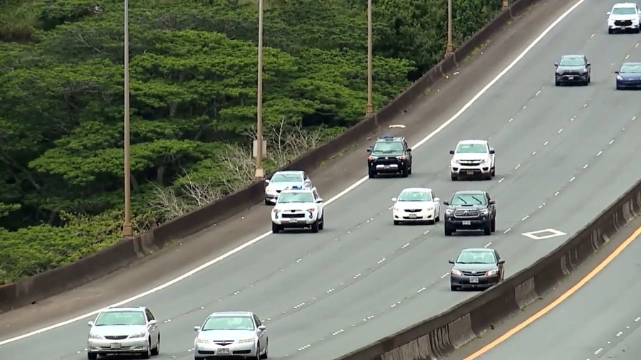 Hawaii raises truck bed age minimum, expands move over law