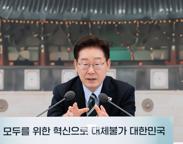 李在明大統領の支持率が2週連続で「下落」＝韓国
