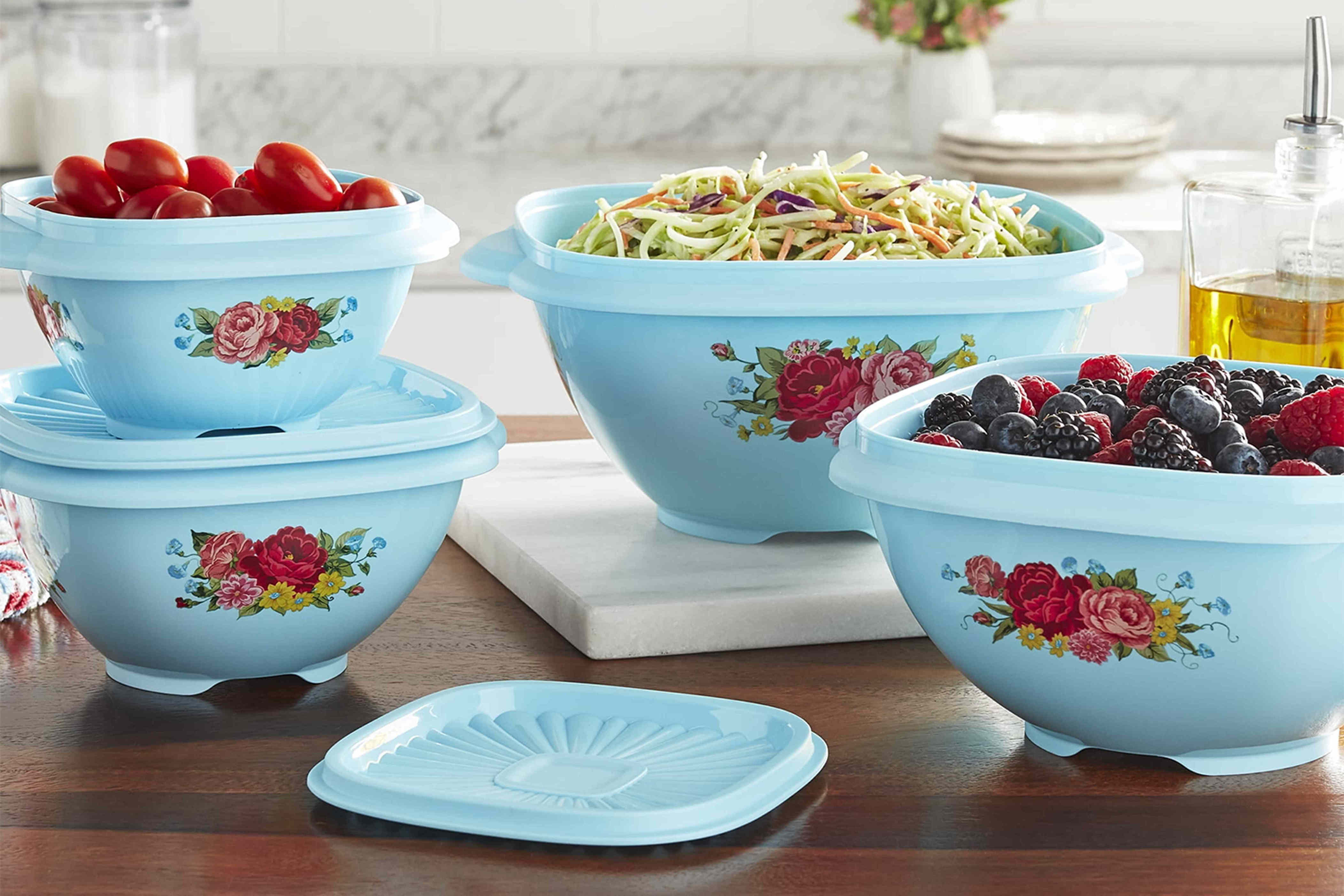 Get Pyrex and Tupperware lookalikes for less with these beautiful kitchen tools from The Pioneer Woman