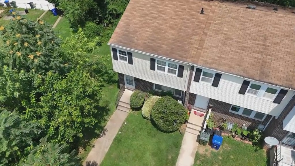 Baltimore daughter who inherited dad’s home takes on $228K water bill that she says belongs to entire neighborhood
