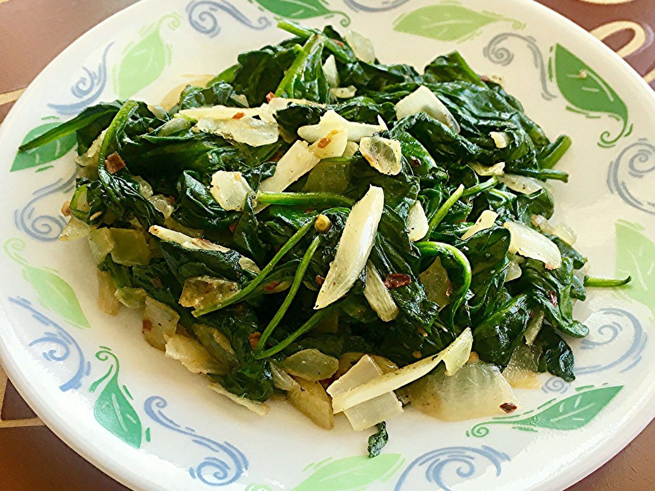 sauteed fresh spinach with onion
