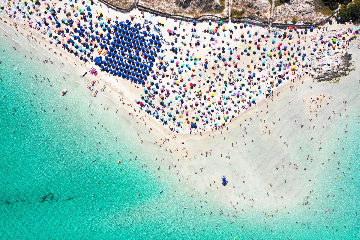 la-pelosa-beach.jpg