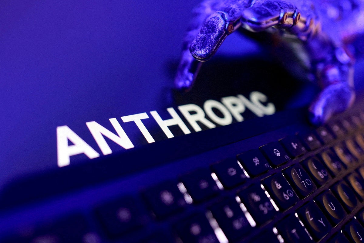 FILE PHOTO: FILE PHOTO: Illustration shows Anthropic logo