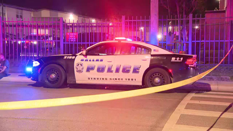 Dallas shooting: 4 hurt in drive-by shooting at apartment complex