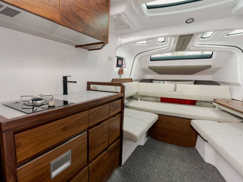 Axopar 38 Sun Top Cabin belowdecks