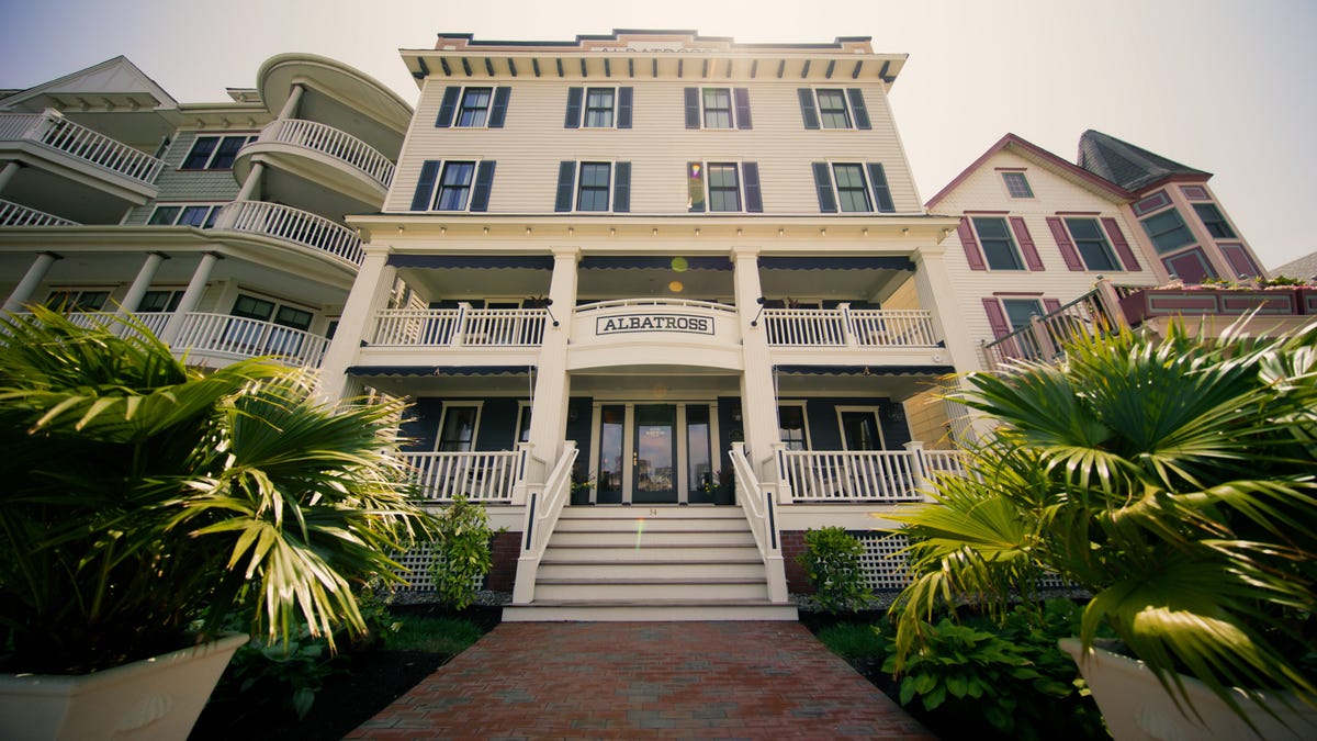 hotel-albatross-hotel-exterior.jpg