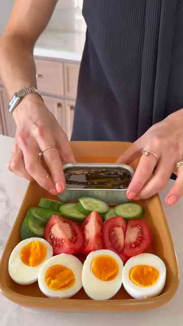 Building a high-protein lunch for skin and gut health
