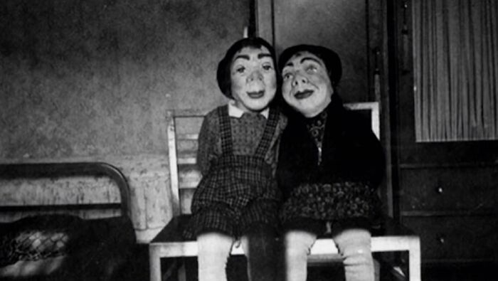 32 Eerie Historical Photos That Are Hard To Look Away From