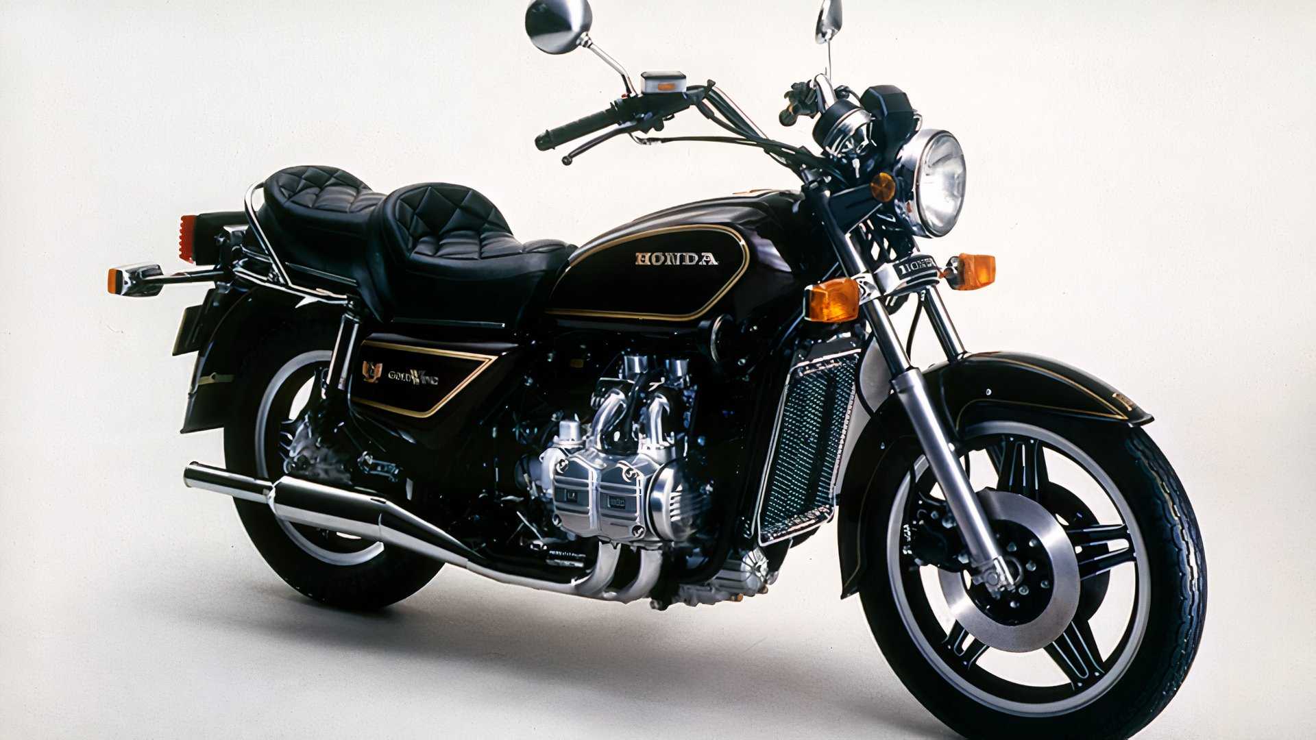 1981 Honda GL1100 Three-quarter Front