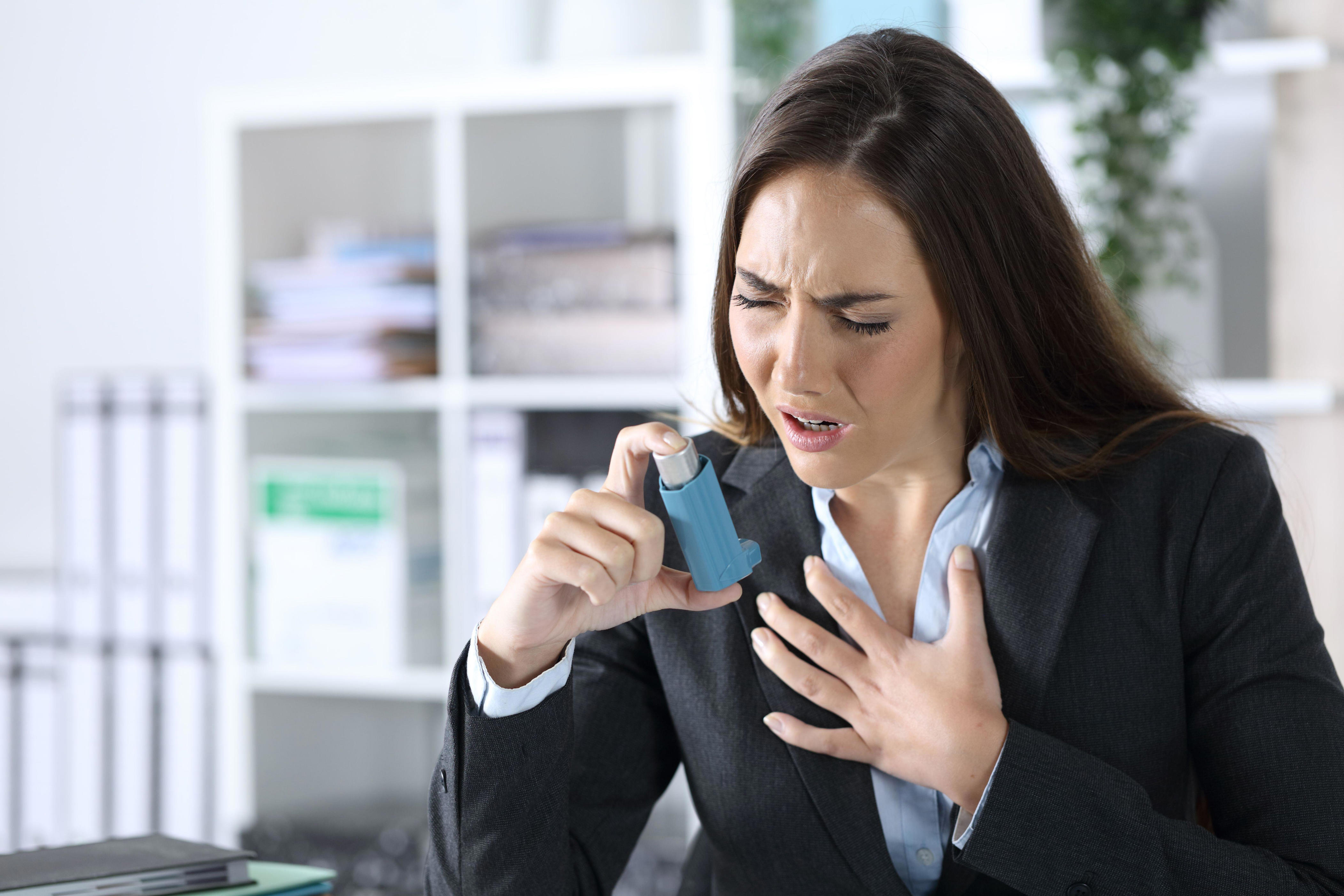 Air-conditioning units that are poorly maintained can increase the circulation of dust, pollen and mould which can irritate your lungs
