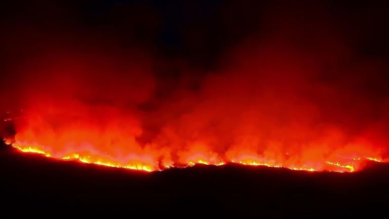 Fire burns thousands of acres in the Everglades in west Broward