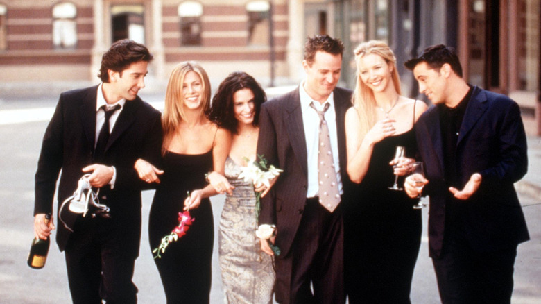 The cast of Friends on set