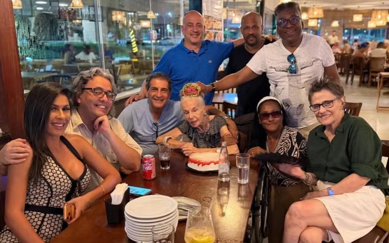 Aos 91 anos, atriz de Belíssima vive no Retiro dos Artistas; veja como ...