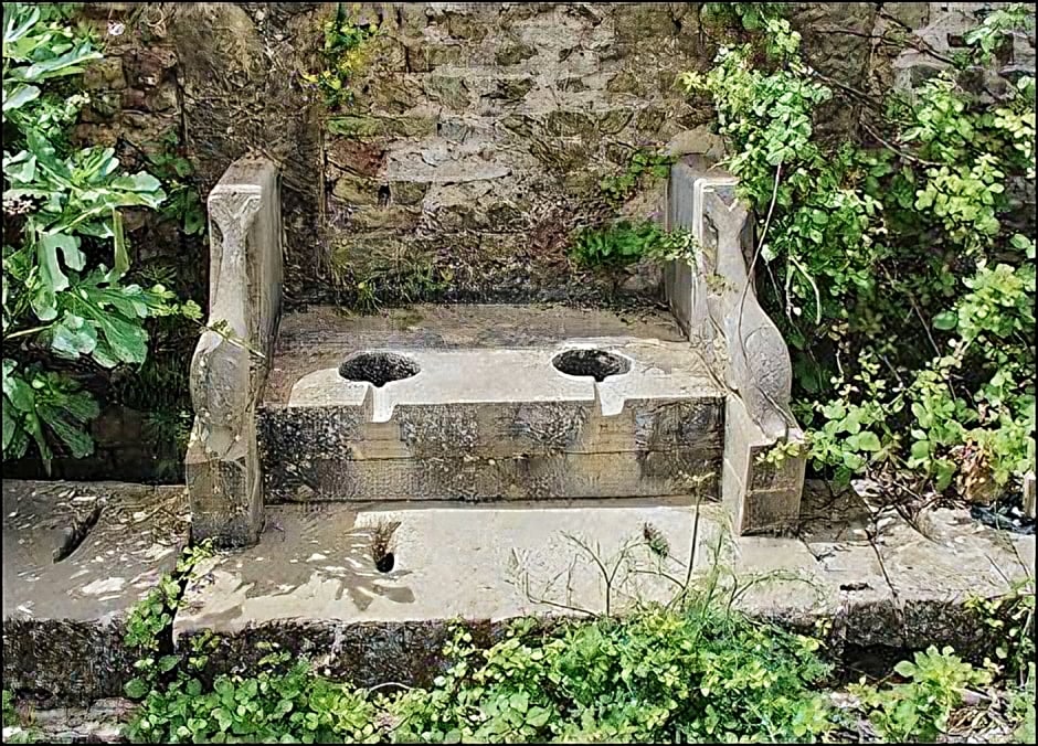 New Study Reveals Why Ancient Roman Concrete Keeps Getting Stronger