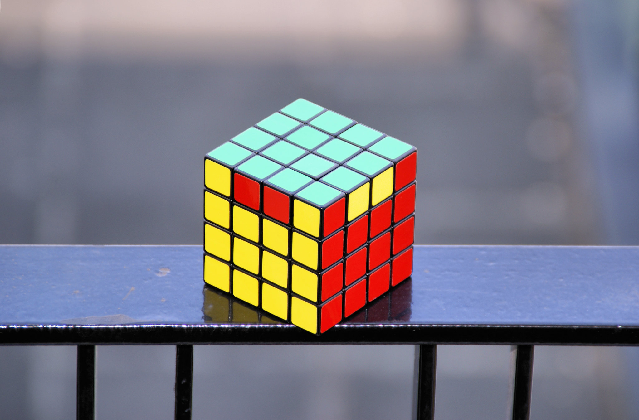 Free Browser Tool Scans Your Rubik's Cube and Solves It in Near 20 Moves