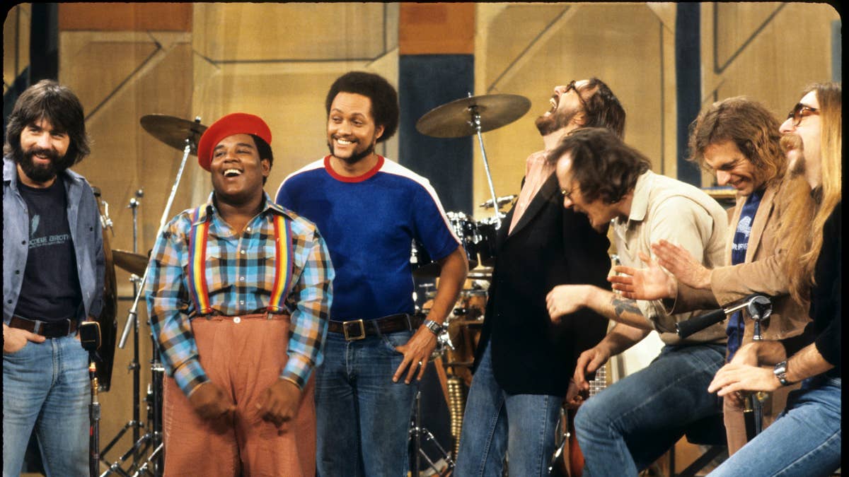 fred-berry-2nd-from-l-with-the-doobie-brothers