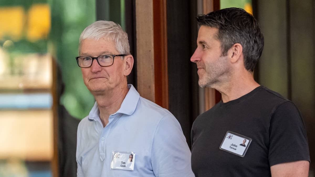 HSBC upgrades Apple stock price target ahead of earnings