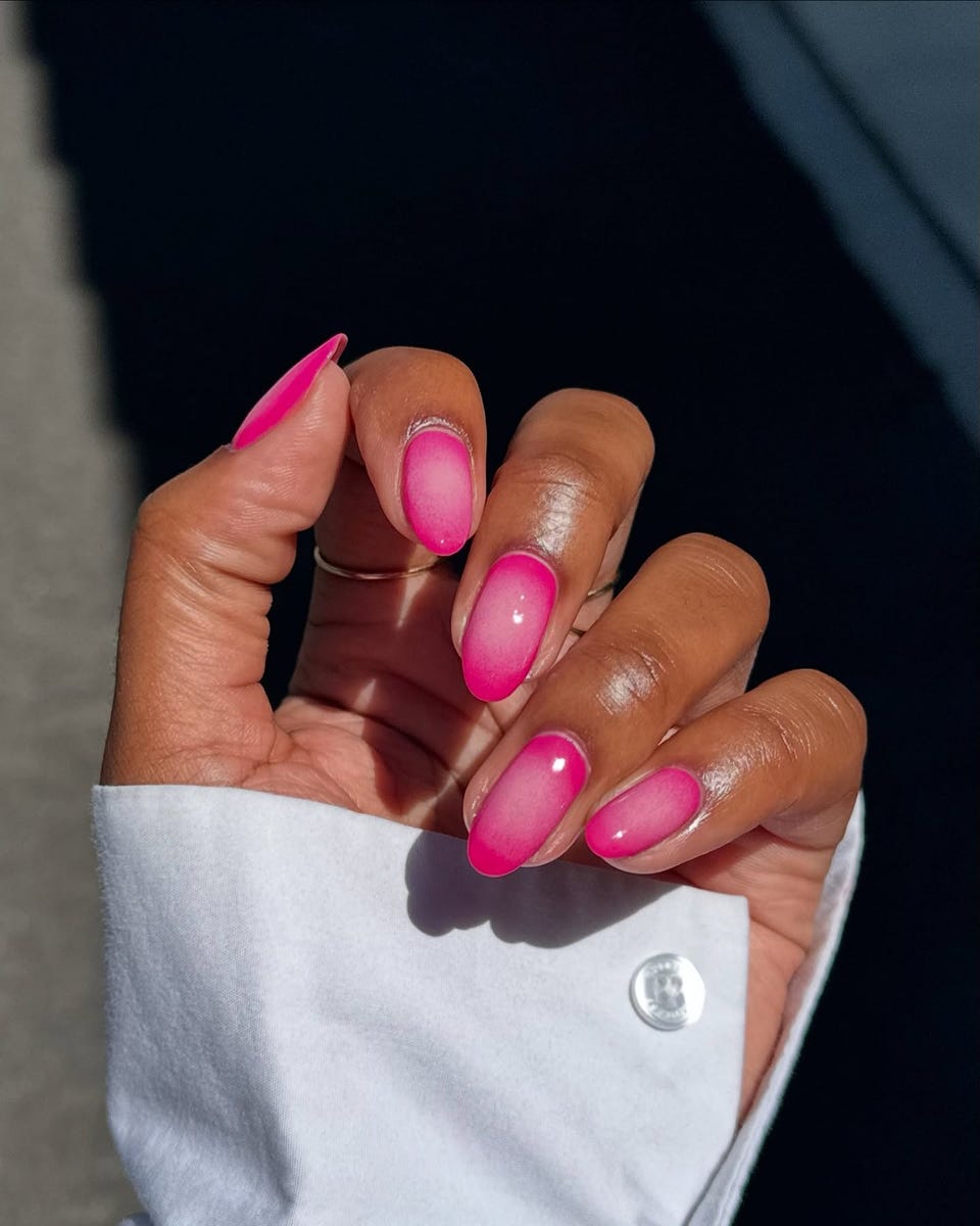 pink-aura-nails-lolo.jpg