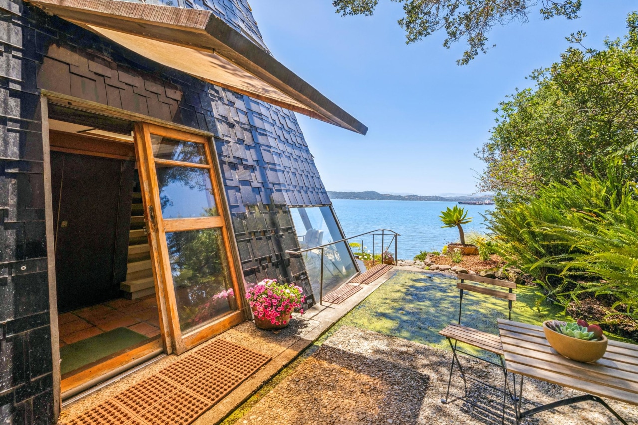 House of the Week: A Geometric Home Overlooking San Francisco Bay
