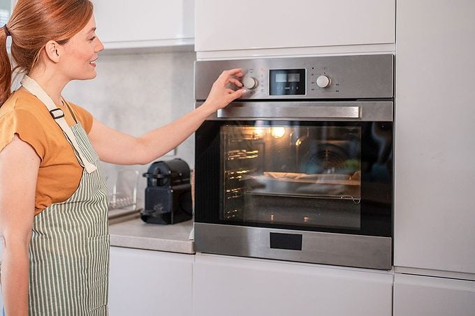 Real Reason Why Your Oven Door Has Tiny Dots Gettyimages 2232676939