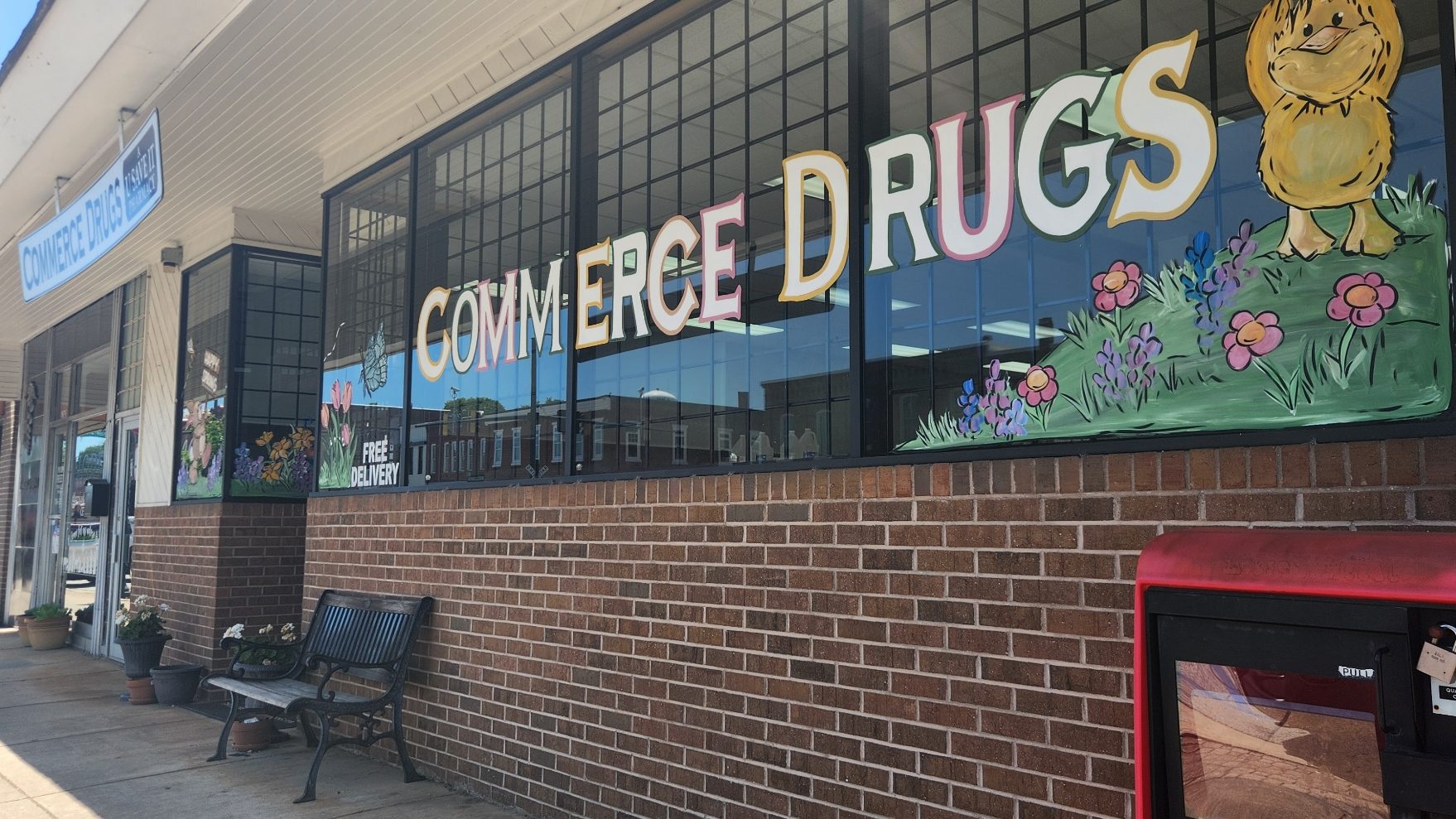 The exterior of a drug store in Commerce, Georgia.