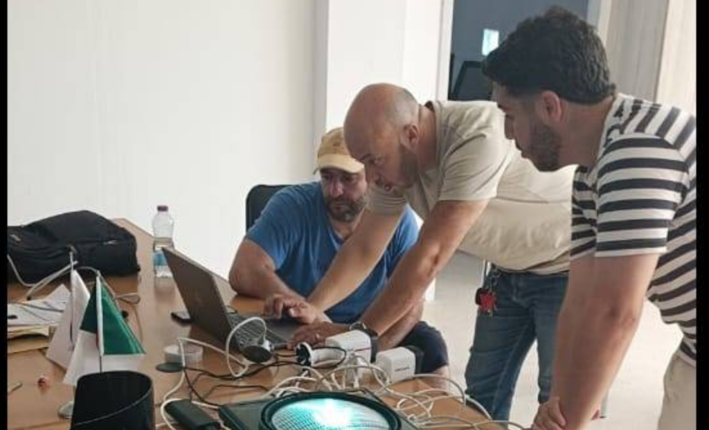 Ouargla : une startup lance des feux tricolores intelligents
