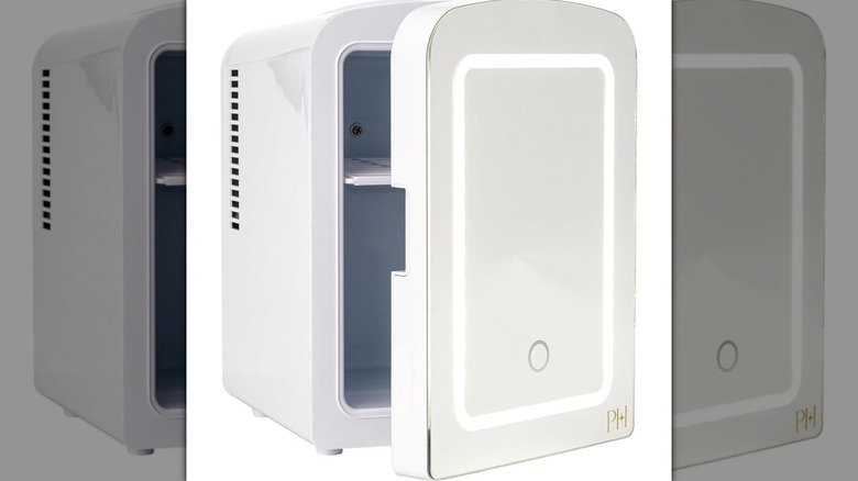 Paris Hilton Mini Beauty Fridge