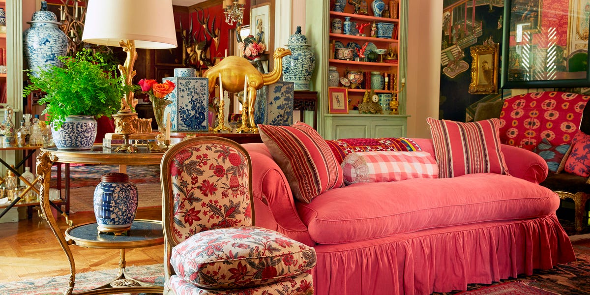 This designer’s Dallas home once had chickens in the entry—now it’s a master class in joyful, layered design