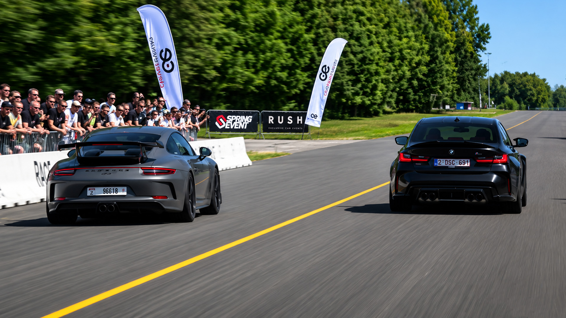Porsche 991 GT3 faces BMW M3 in straight line battle