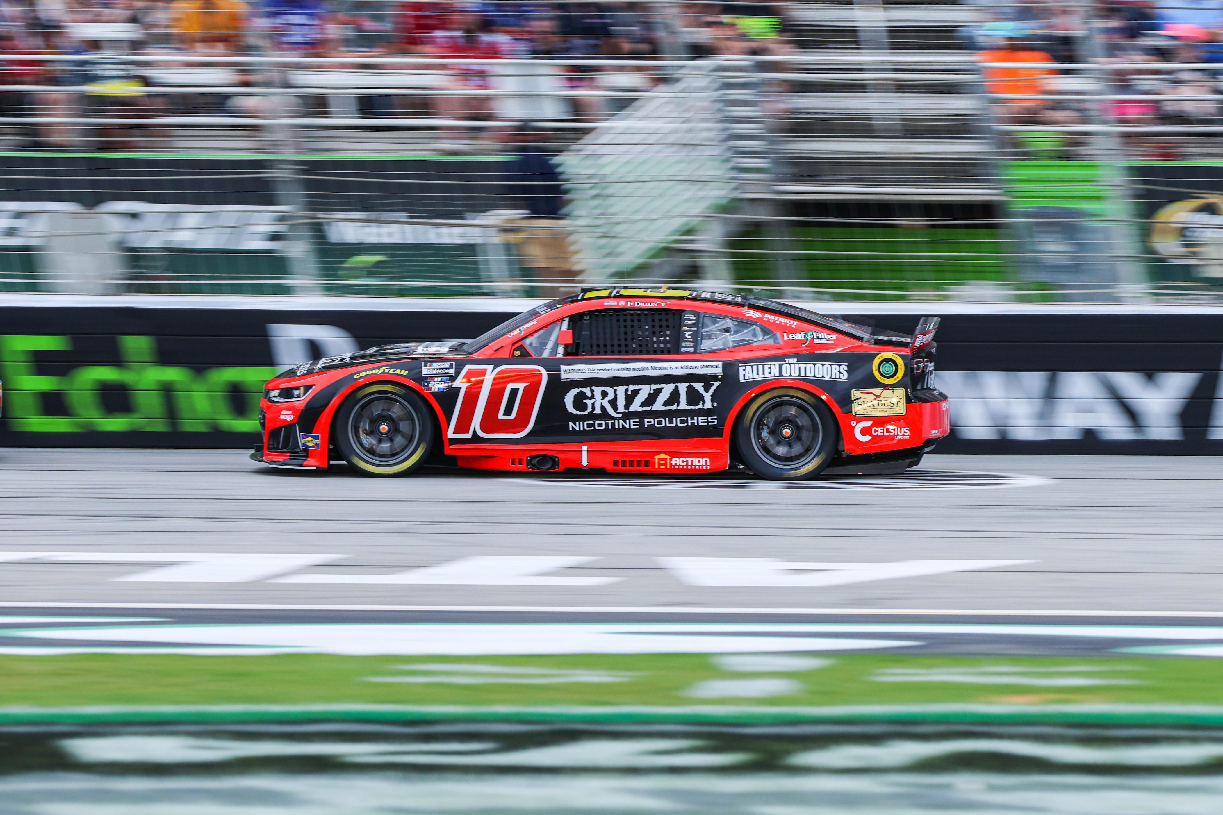 5 Noah Gragson landing spots if he leaves Front Row Motorsports
