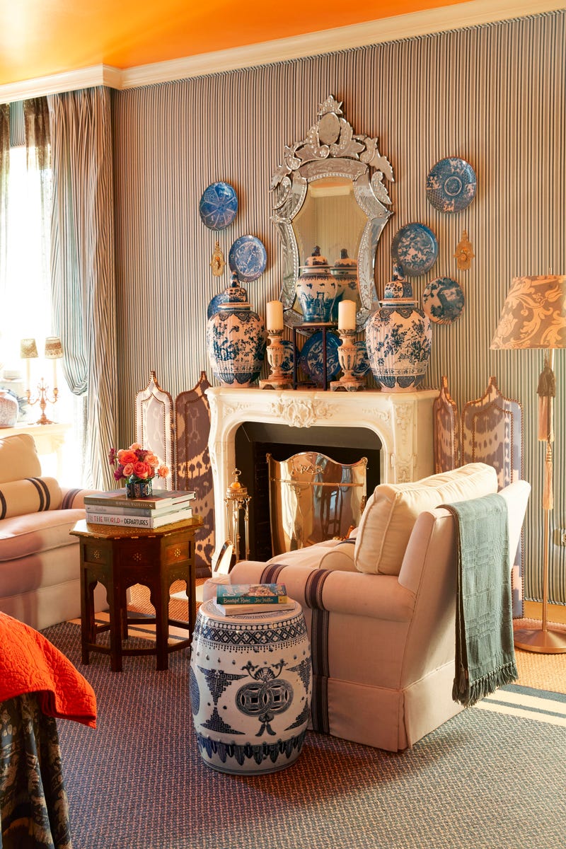 nussbaumer-dallas-primary-bedroom-sitting-area.jpg