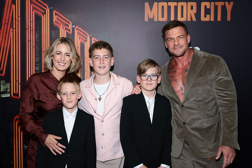 Alan Ritchson makes a magnetic appearance at the premiere of Motor City