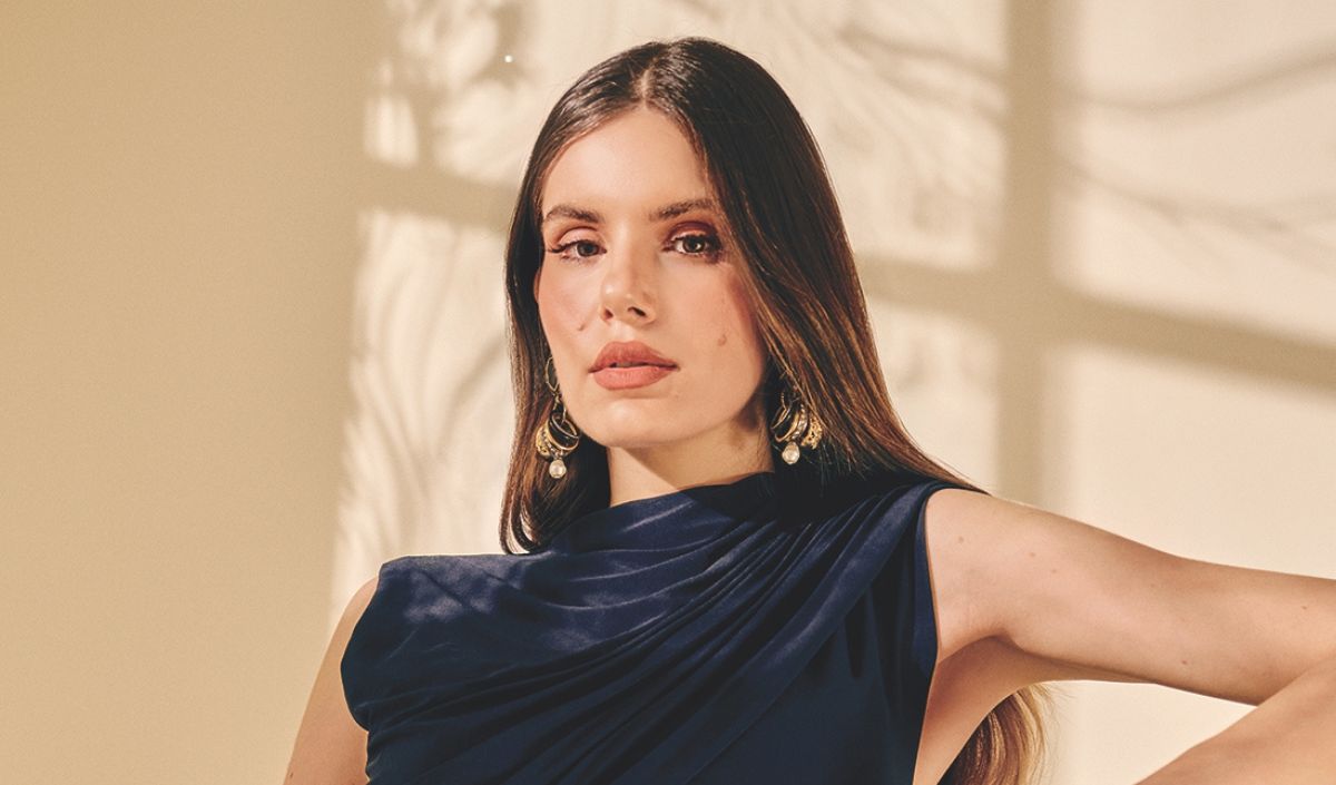 Camila Queiroz revela mudanças no estilo pessoal após a maternidade