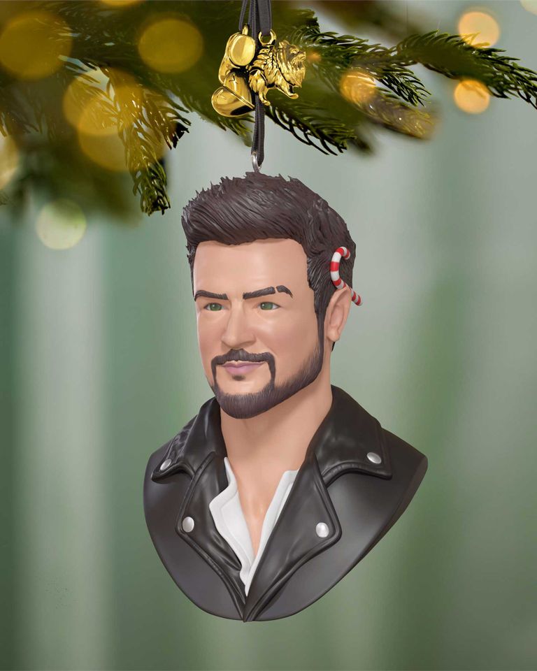 Tyler Hynes ornament
