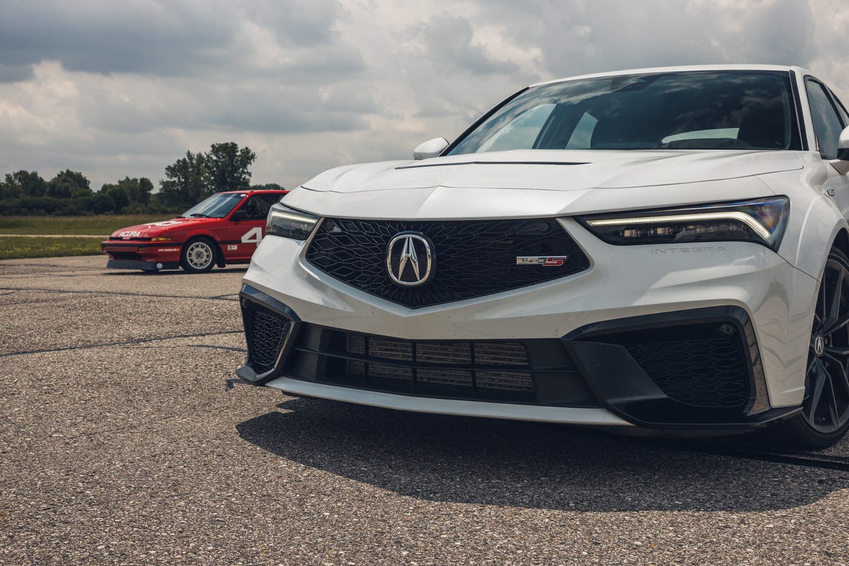 View Exterior Photos of the 2024 Acura Integra Type S