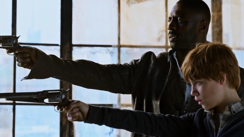 The Gunslinger and Jake doing target practise in The Dark Tower