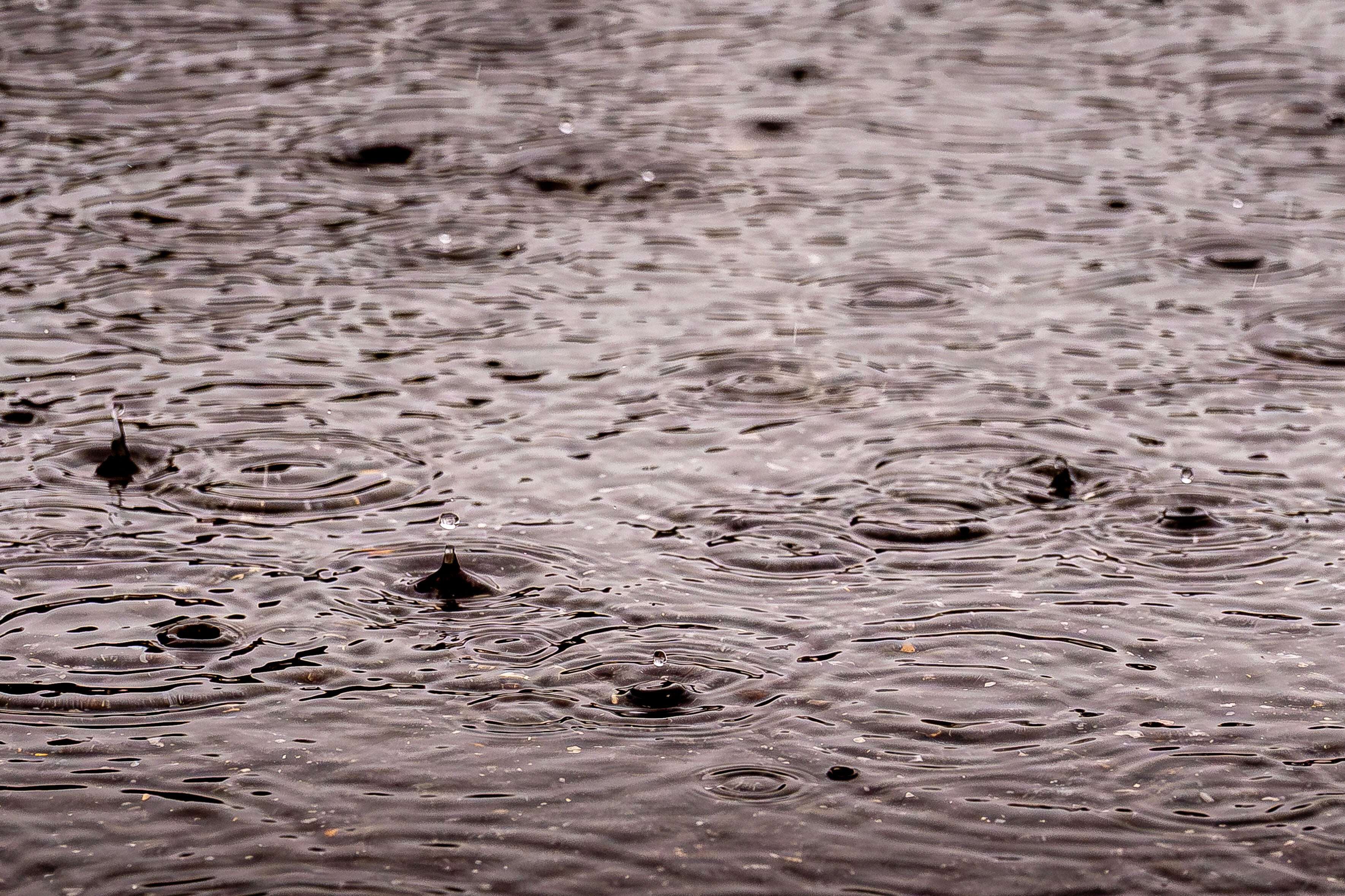 Torrential rain, severe thunder on Mass. weekend radar as wildfire smoke lingers