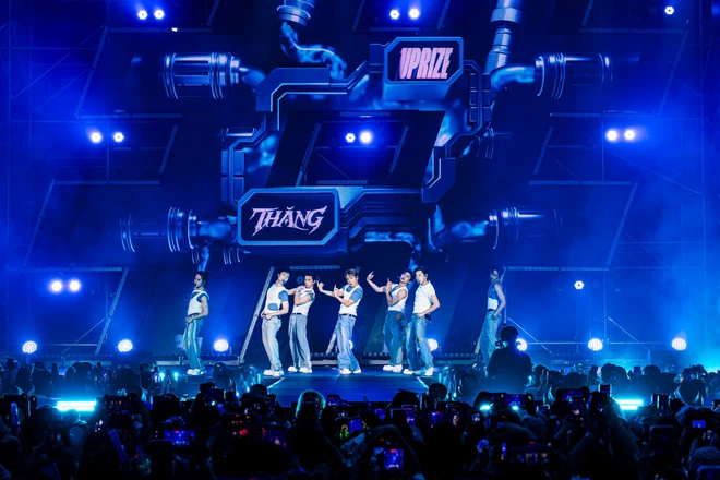 UPRIZE mang album 'Thăng' lên sân khấu, hé lộ concert miền Bắc