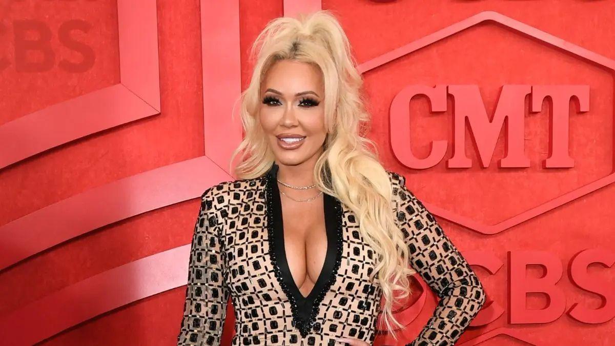 Jelly Roll and Bunnie Xo Finalize Divorce After 10 Years of Marriage, Singer Ordered to Give Ex One-Time Lump Sum
