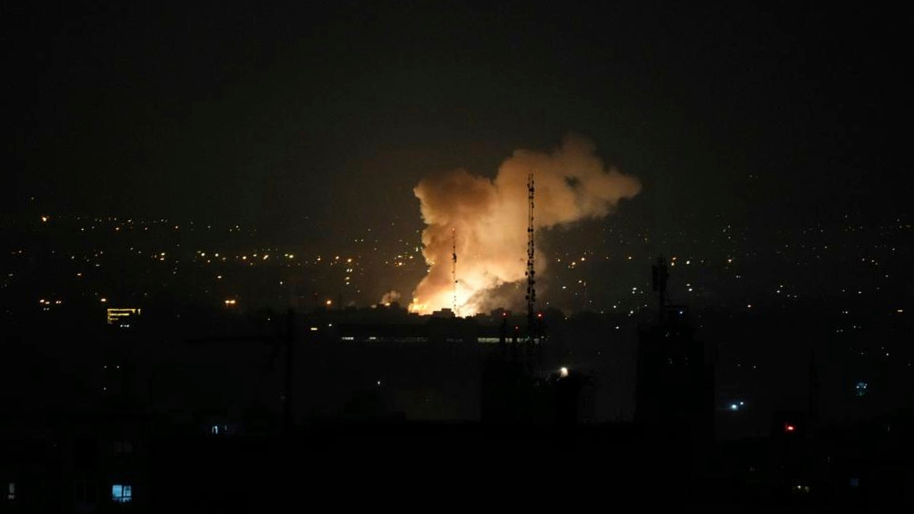 US strikes on Iran continue for seventh night in a row, Tehran warns of ...