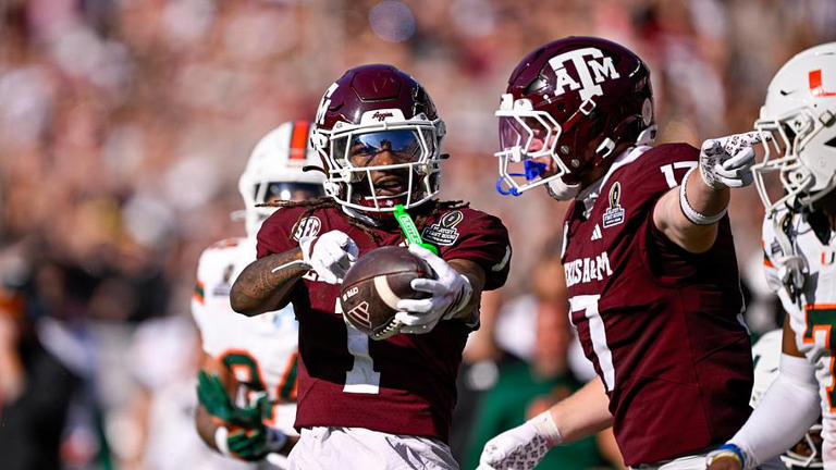Why Texas A&M's showdown with Texas could decide more than SEC bragging ...