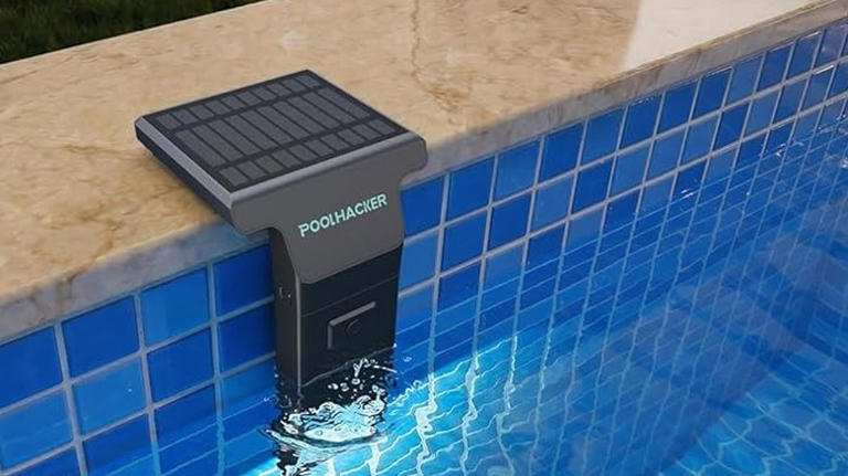 8 of the most useful gadgets for your pool area