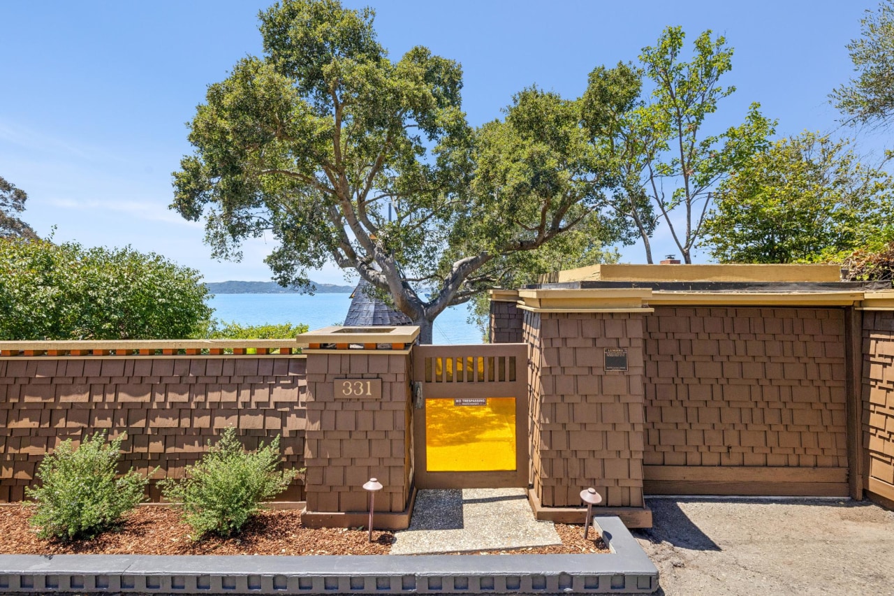 House of the Week: A Geometric Home Overlooking San Francisco Bay