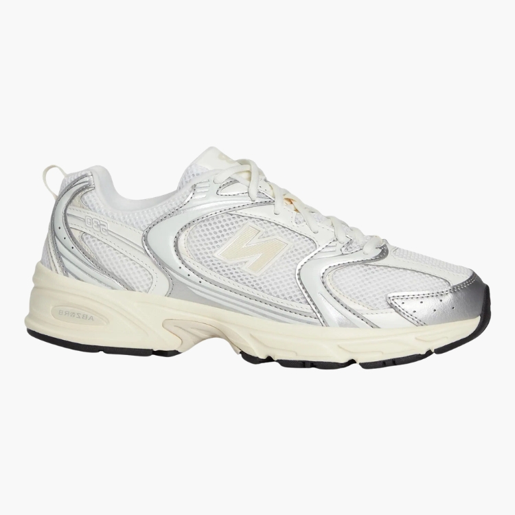 530 Sneakers