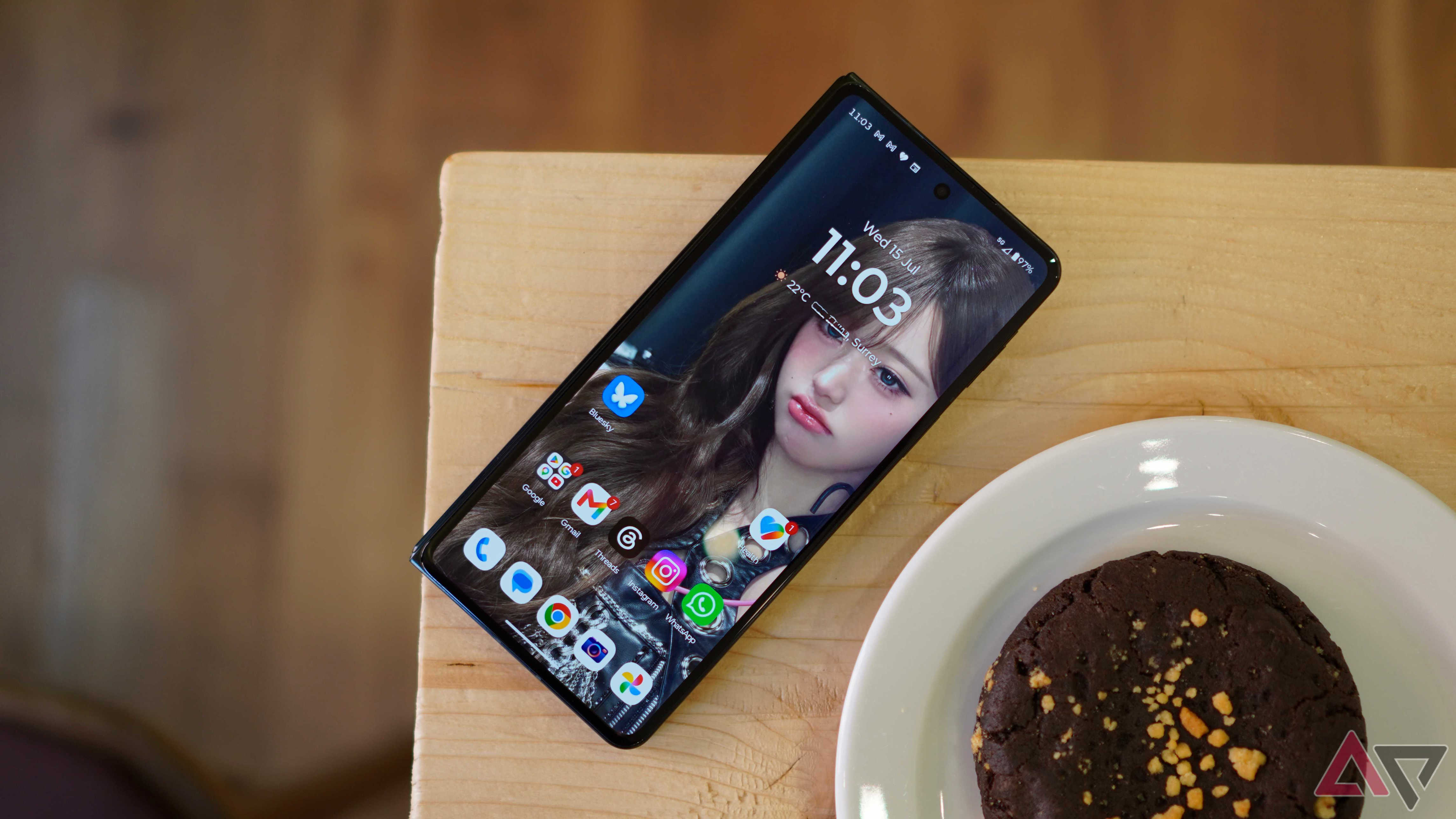 The Motorola Razr Fold's cover screen